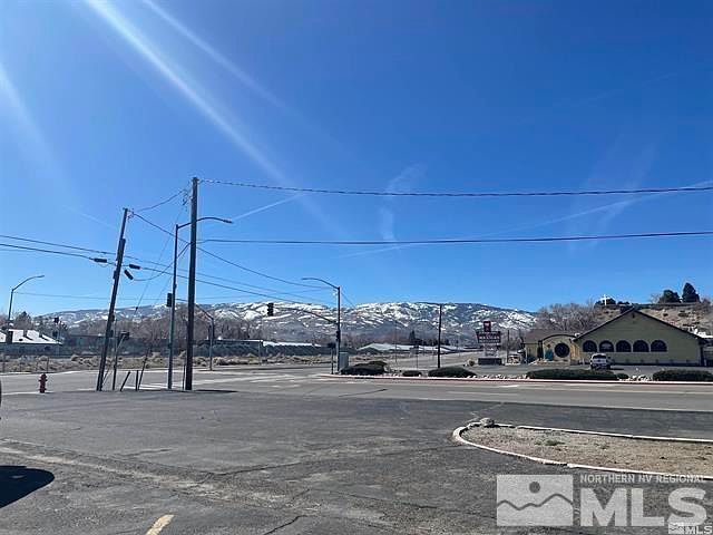 2nd image of 2091 W 4th St