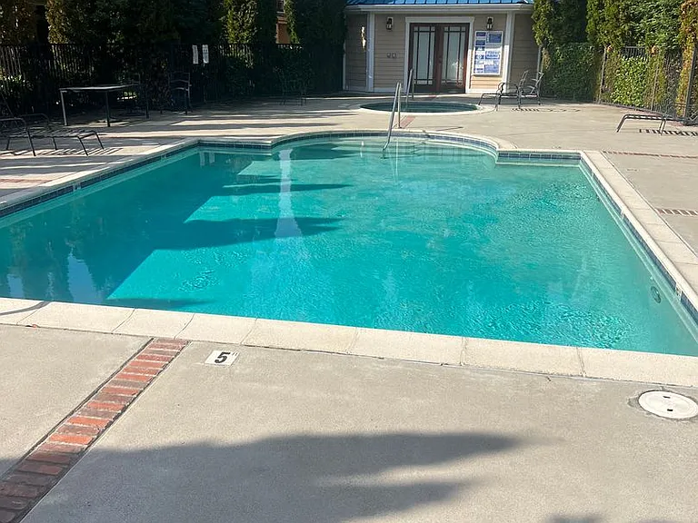 1201 Scolaire Dr — Photo 2