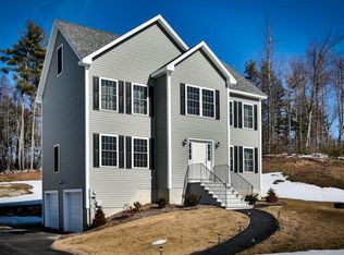 14 Cricket Ridge Dr, Windham, NH 03087