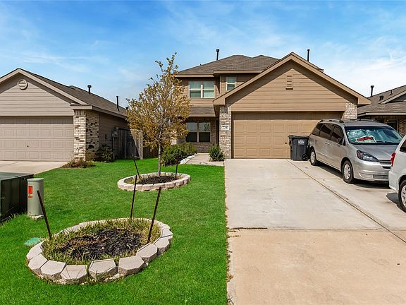 3rd image of 2741 Cadiz Bay Dr