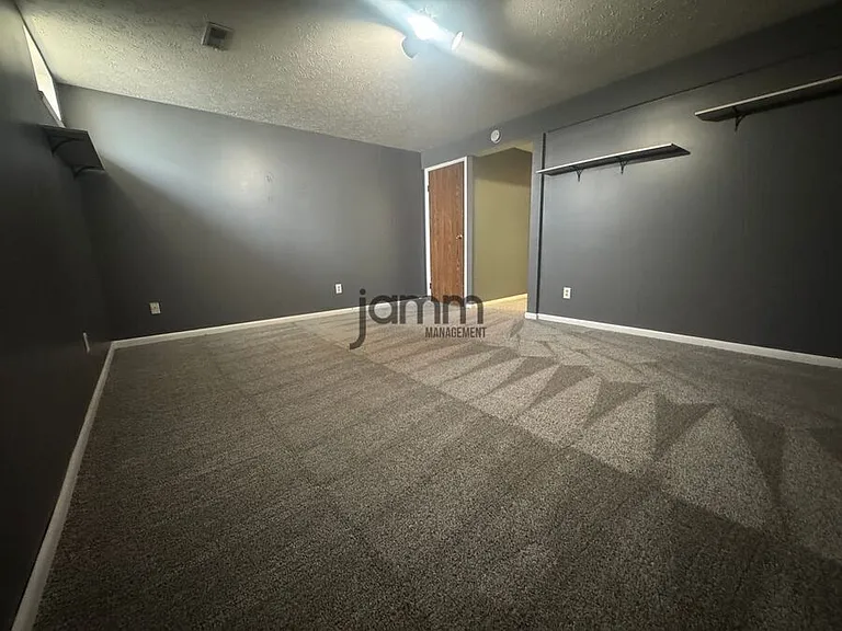 19479 Puritas Ave — Photo 20