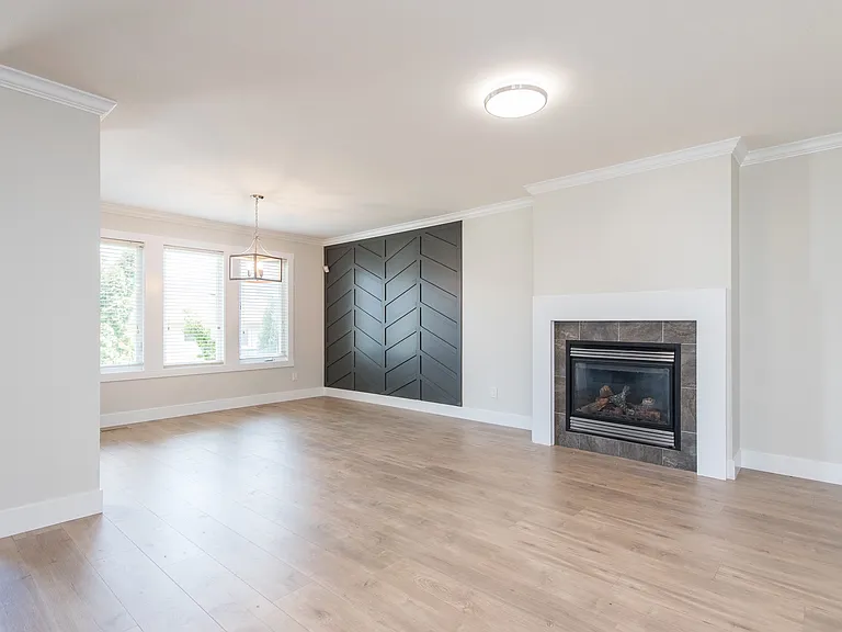 8491 Piper Cres #6 — Photo 9
