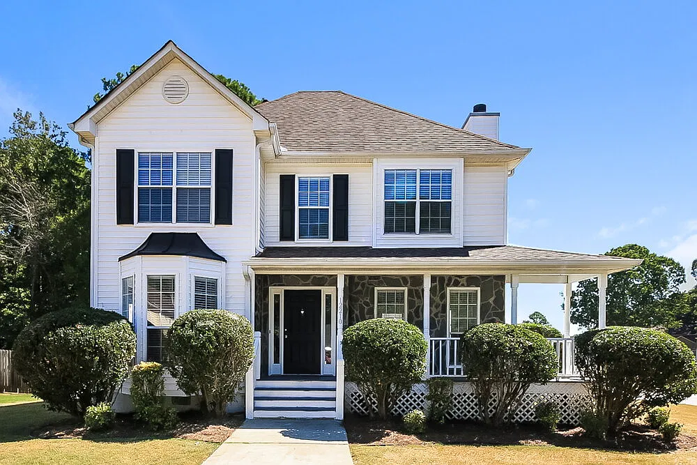 3 bed, 2.5 bath, 1668 sqft, $2,030 — Photo 1