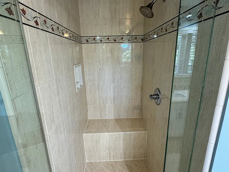 1912 Oak Knoll Dr — Photo 15