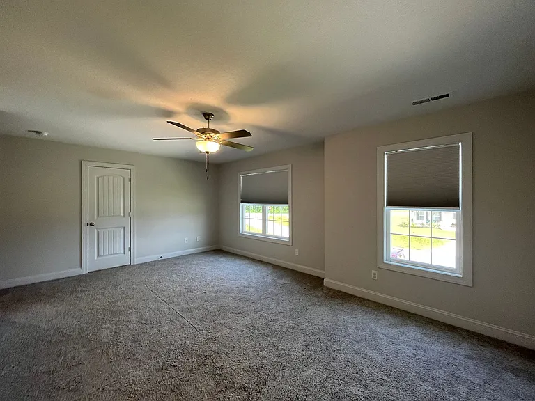 400 Amethyst Ct — Photo 13