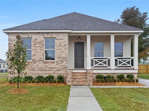 1916 Rose St, Arabi, LA 70032