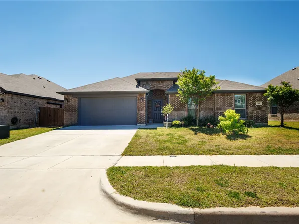 1408 Eagle Nest Dr, Azle, TX 76020