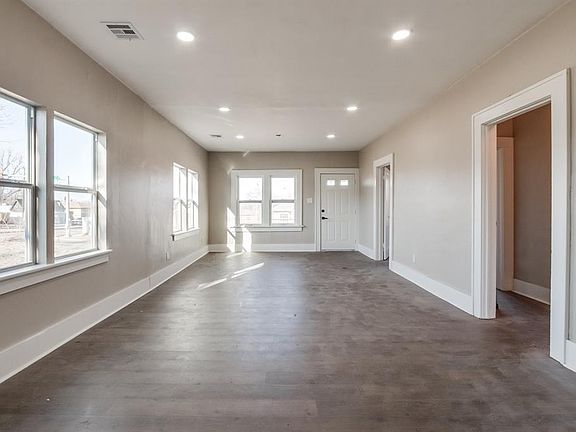 3rd image of 1304 NE 16th St