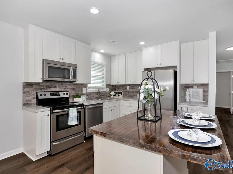 3908 W Oak Way SW — Photo 10