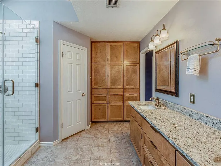 1806 Rosebud Ct — Photo 21