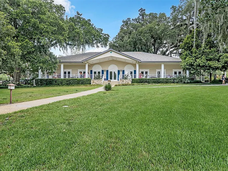 241 Hummingbird Ln — Photo 13
