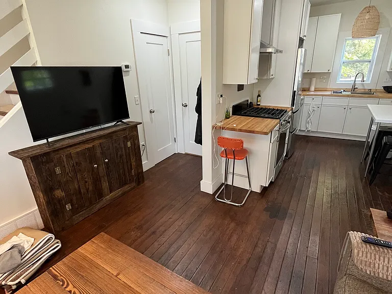 406 Rose St #2 — Photo 5