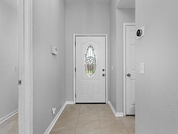 3rd image of 311 Willowbrook Dr