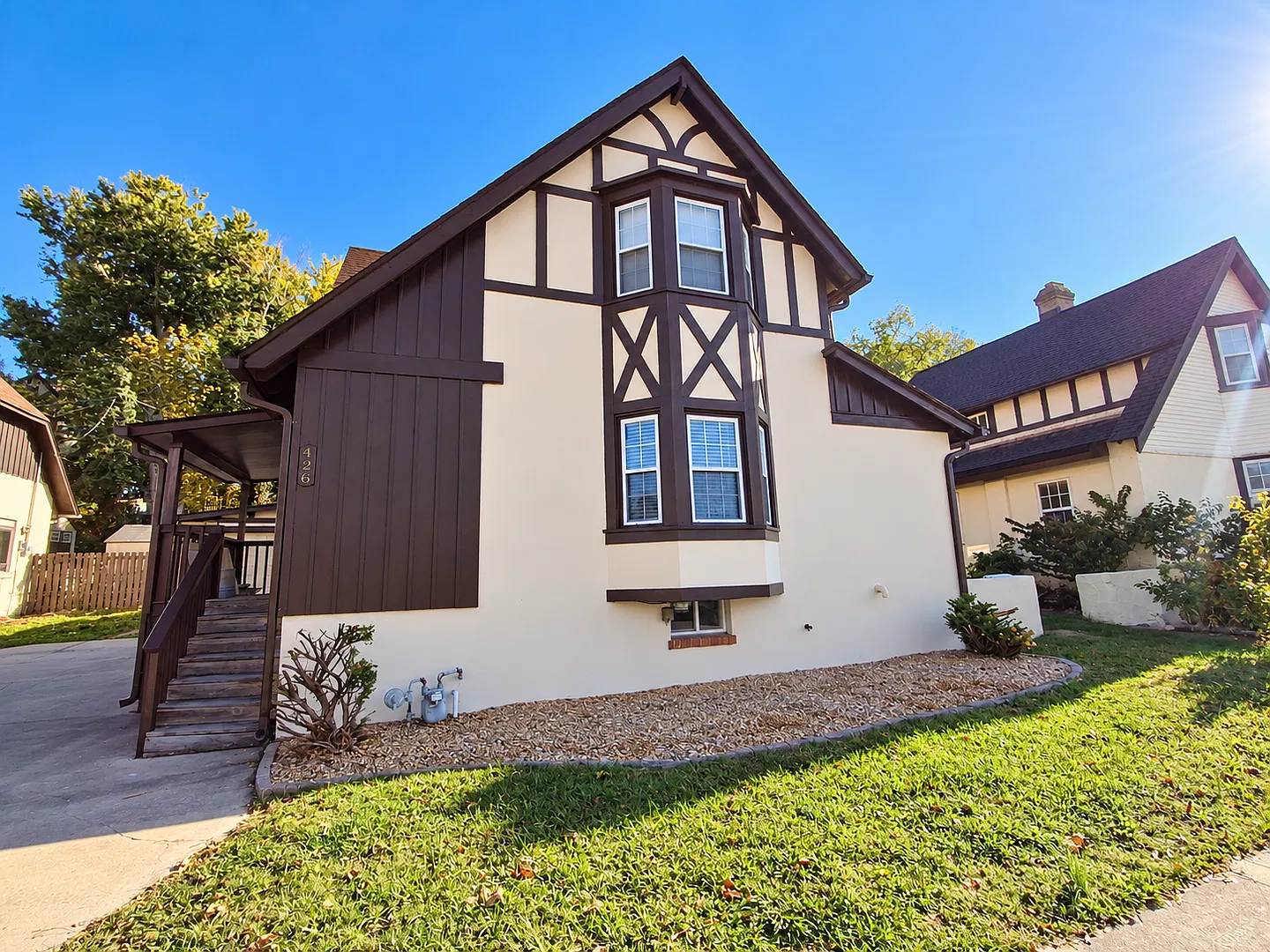 Beautifully Remodeled 3-Bedroom Tudor in Downtown Kingsport! — Photo 1