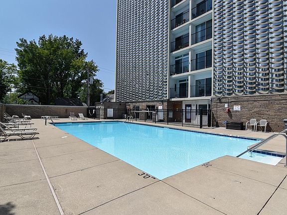 4th image of 2525 S Shore DRIVE #5F