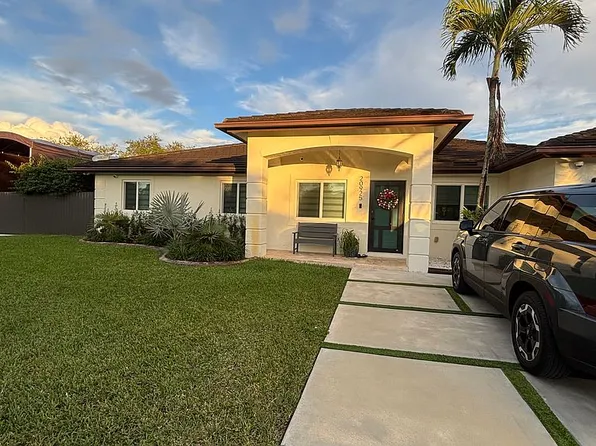 20925 SW 129th Pl, Miami, FL 33177