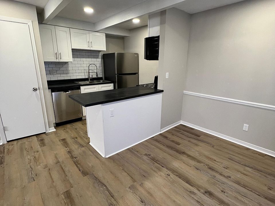 1st image of 1173 Woodwind Dr #1173