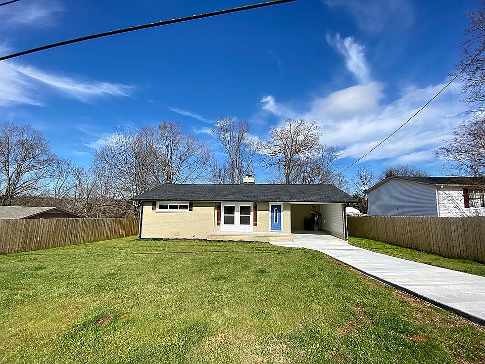 1st image of 300 Rockvale Dr