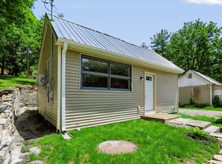 8146 N Market St, Stinesville, IN 47464