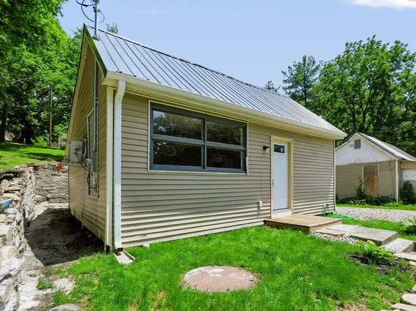 8146 N Market St, Stinesville, IN 47464