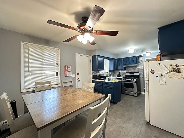 3042 N Central Ave #302 — Photo 8