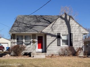 3017 Madison Ave, Des Moines, IA 50310