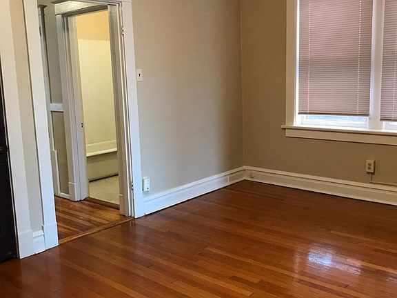 5th image of 6426 Oakland Ave #A