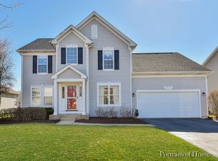 2227 Beaumont Ct, Aurora, IL 60502