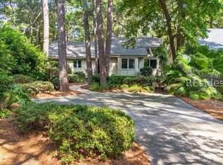 13 Gunnery Ln, Hilton Head Island, SC 29928