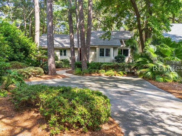 13 Gunnery Ln, Hilton Head Island, SC 29928