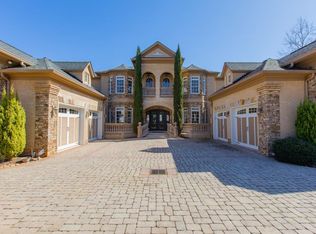 9005 Hayes Dr, GAINESVILLE, GA 30506