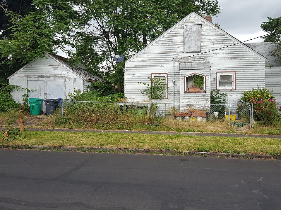 2nd image of 7005 N Concord Ave