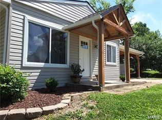 3 Spring Fawn Ln, Saint Peters, MO 63376