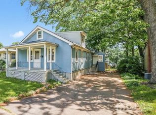 87 Orange St, Edison, NJ 08817