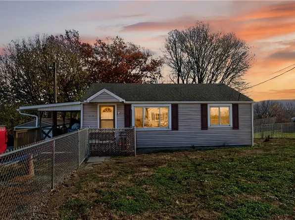326 Narrows Rd, Connellsville, PA 15425