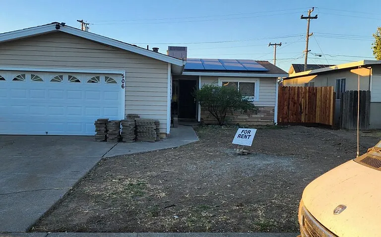 506 San Marco St — Photo 2