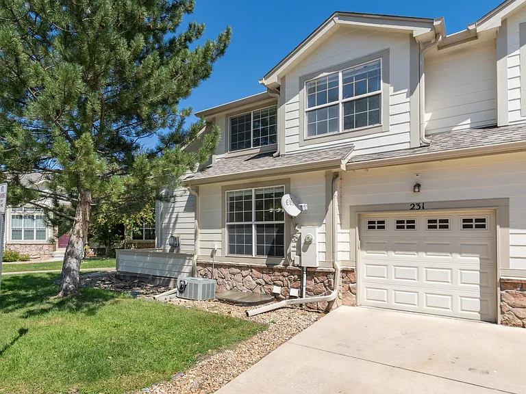 231 Remuda Ln — Photo 3