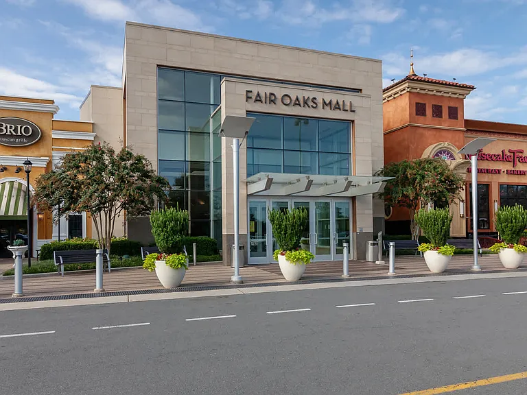 Dining, Retails and More Nearby at Fair Oaks Mall