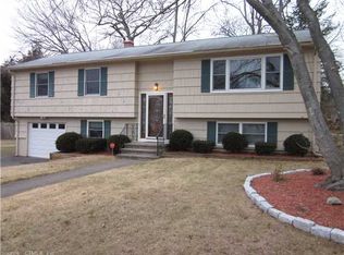 2 Carmen Rd, Milford, CT 06460