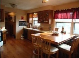 27 Bert St, Hooksett, NH 03106