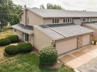 1740 Applewood Pl NE, Cedar Rapids, IA 52402