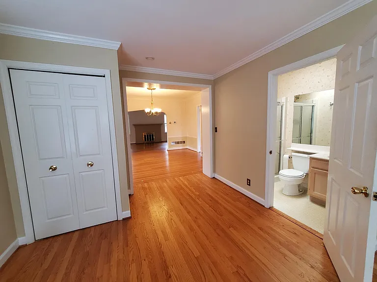 127 Parkland Ave — Photo 8