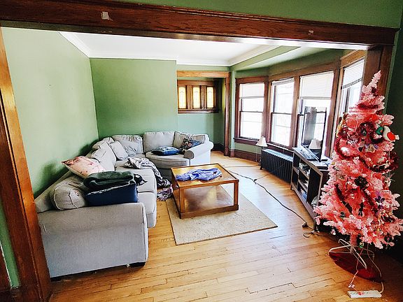 2nd image of 2915 N Farwell Ave Unit B