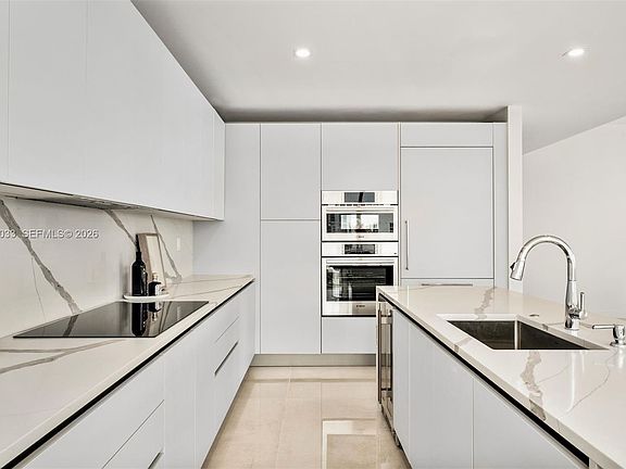 2nd image of 527 Orton Ave #902