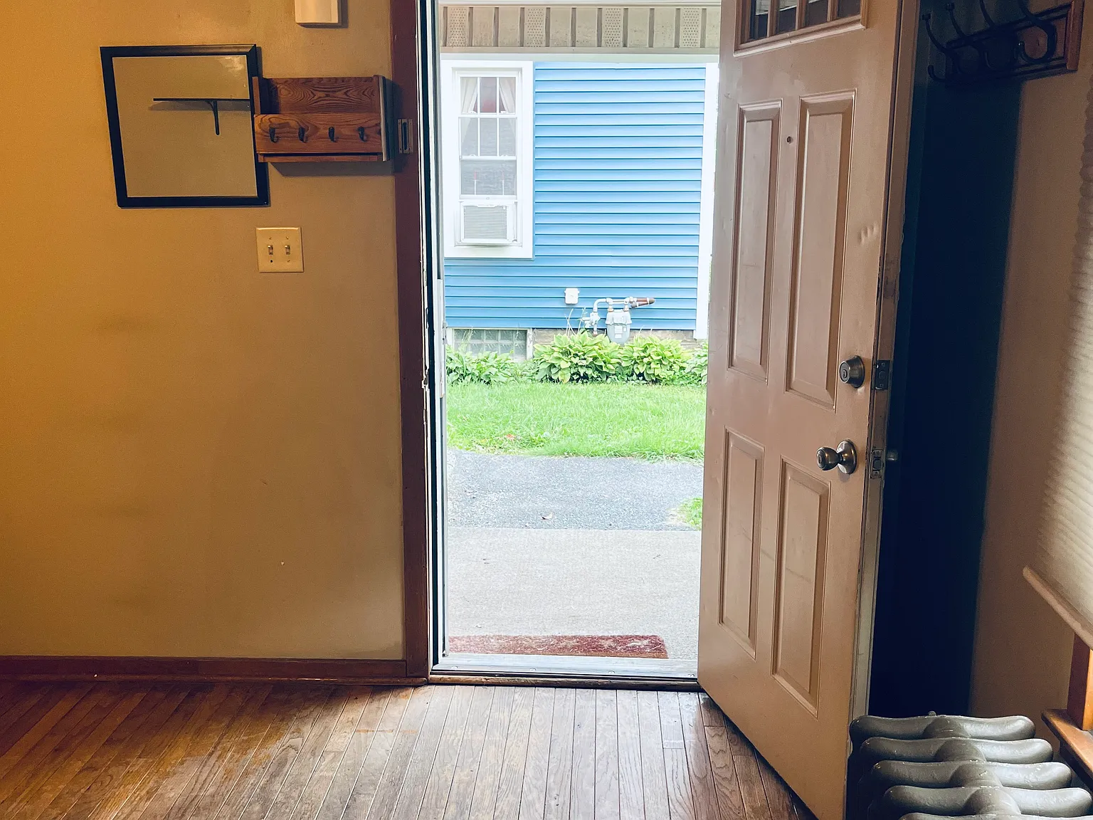 2 bed, 1228 sqft, $1,000 — Photo 2