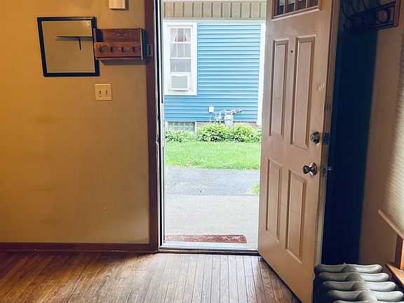 2nd image of 316 Knarr St #1