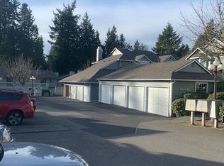 19506 80th Ave W APT C, Edmonds, WA 98026