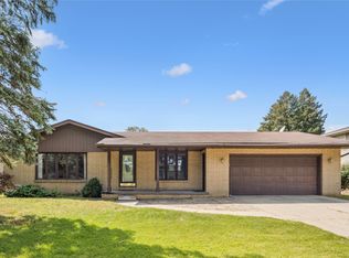 604 N Claire St, Prairie City, IA 50228