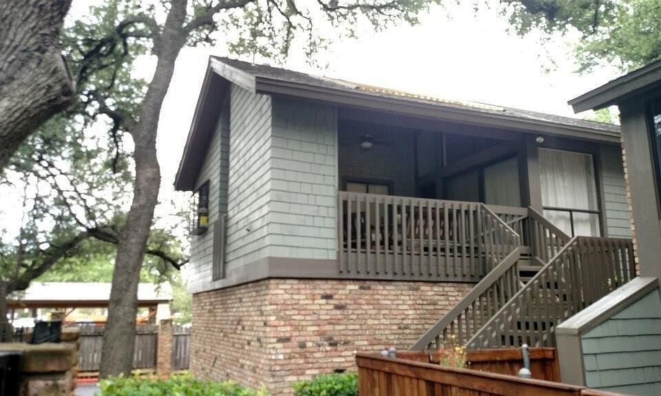 1st image of 7122 Wood Hollow Dr APT 6