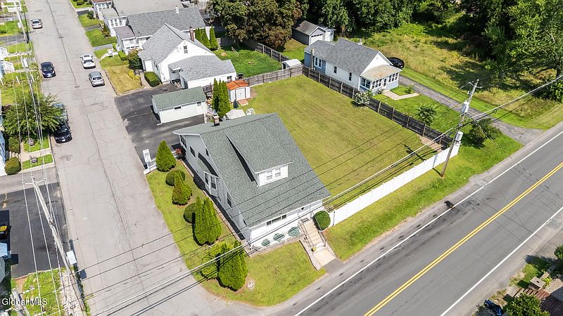 3rd image of 17 Osborne Road